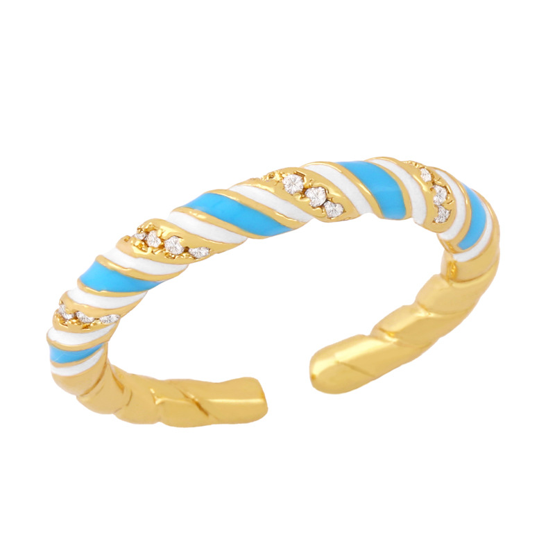 Fashion Personality Trendy Cold Wind Gold-plated Zircon Twist Ring display picture 10