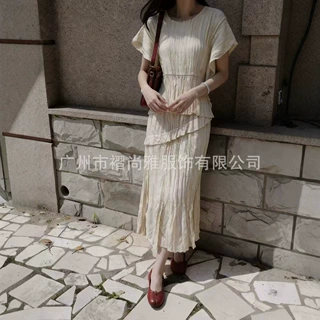 厂家直供2026夏季新款棉麻肌理褶皱日系风圆领通勤气质百搭上衣女