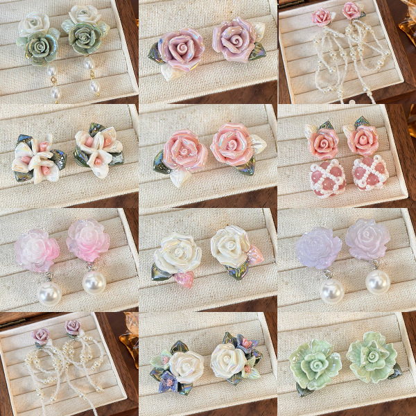 Retro elegant design three dimensional earrings