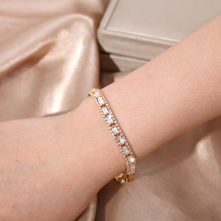 UB0275C-18CM white
