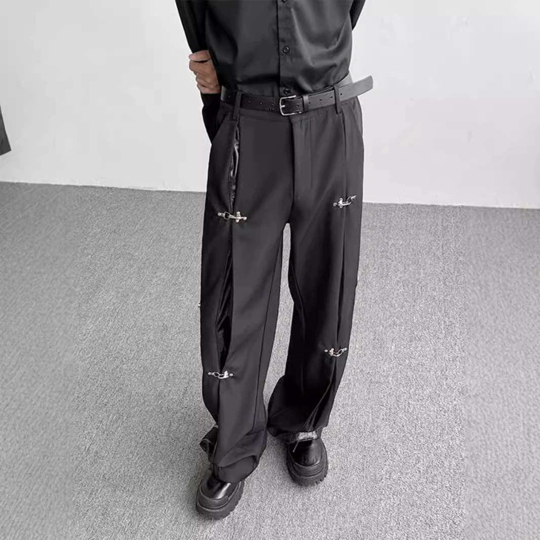 Осенняя нишевые металлические пуговицы дизайн деконструкции брюки мужские корейские PU пэчинг расширенные брюки