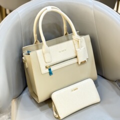 新商品の母のカバンはシンプルでファッション的な女性のカバンです。