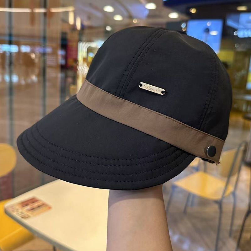 Los niños del sombrero de pescador de primavera Zhao Lusi tienen la misma cara con una cabeza grande y aleros anchos pequeños, se pueden colgar máscaras y gorras de protección solar