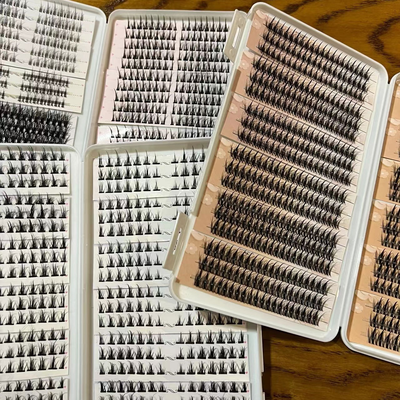 好实用！留学生假睫毛收纳盒便捷大容量化妆师新娘跟妆书平价代发