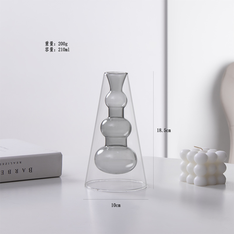 Jarrón gris de la pagoda