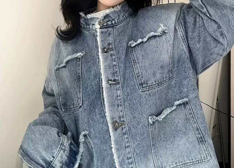 Куртка в стиле Америки с декоративной ретро- Denim осень, тренд сезона в полоску