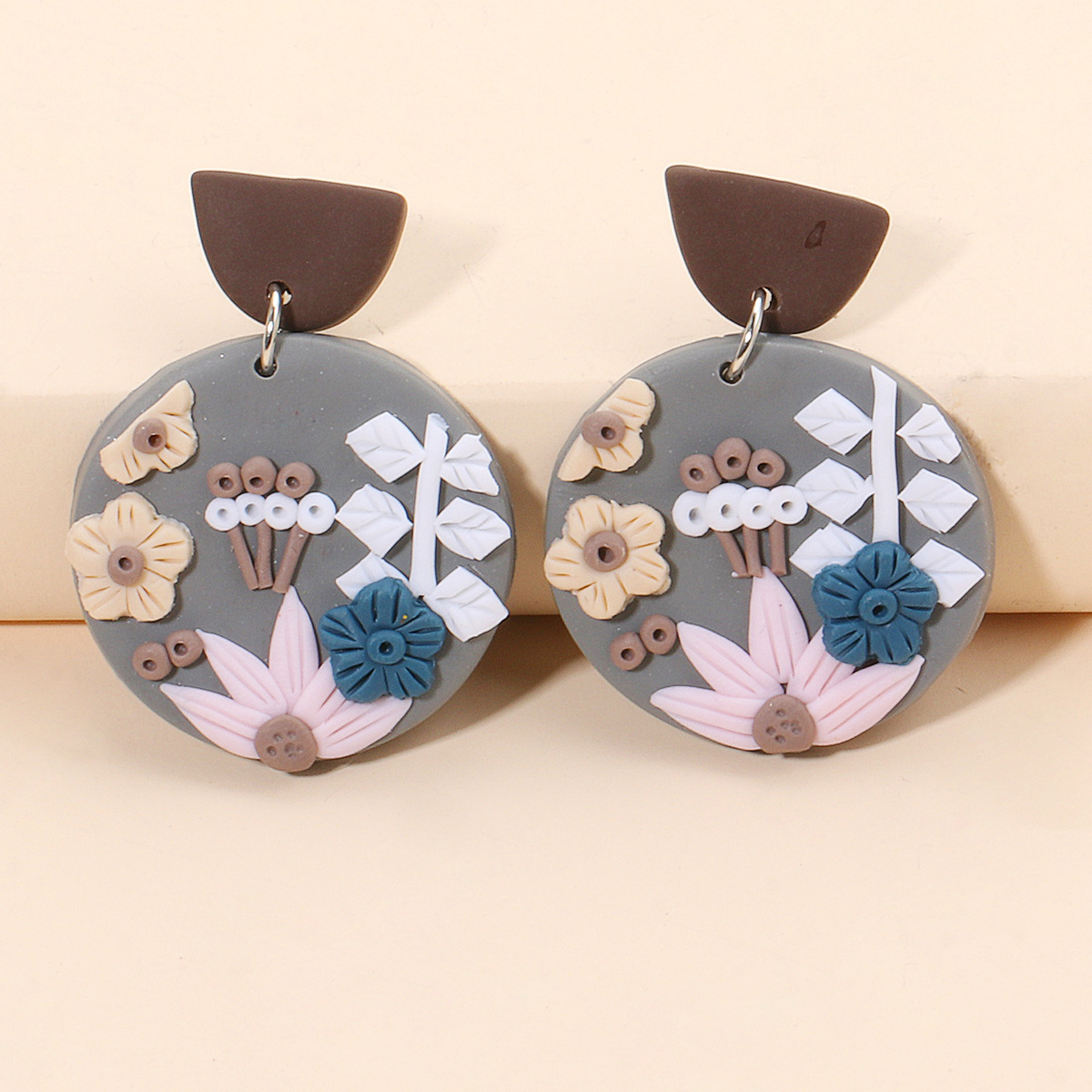 Korea Acrylic Flower Earrings Wholesale display picture 9