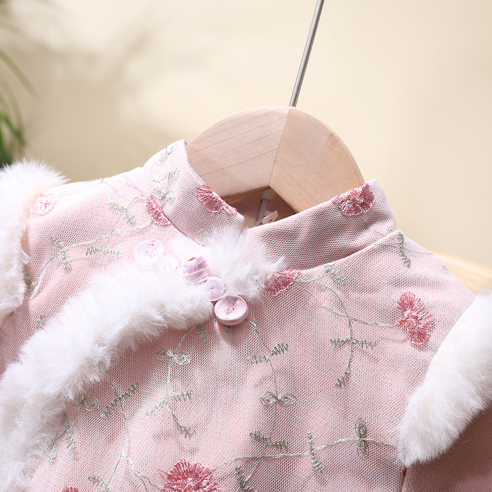 Conjunto de invierno para niña con traje Tang de estilo chino y vestido cheongsam, forrado de lana y engrosado, atuendo de Año Nuevo para niños a la moda.