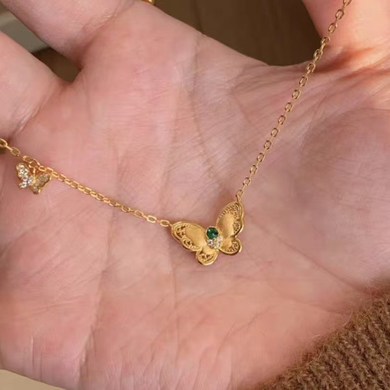 复古意大利金色拉丝中古镂空蝴蝶项链绿钻小众高级感轻奢锁骨链|undefined