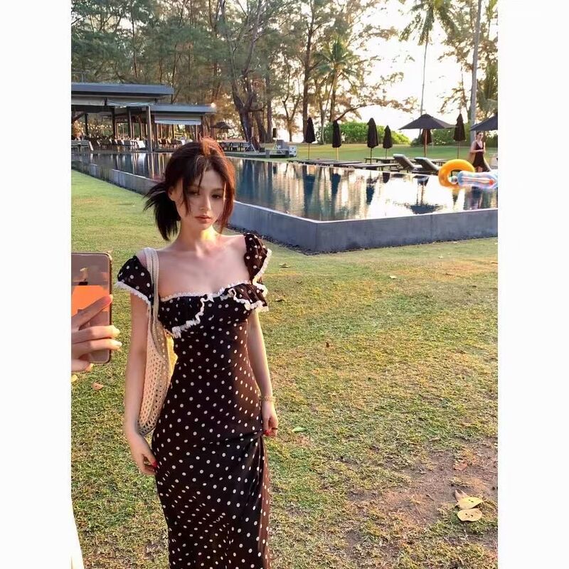 2025 New Summer Style Waist Slimming Look Cut Out Square Collar Lace Lotus Leaf Black Polka Dot Long Dress for Women Trendy