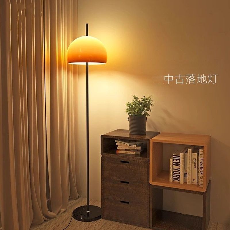 Vintage Retro Mushroom Floor Lamp for Living Room Ambiance, Sofa Side Table Lamp, High-End Bedroom Bedside Standing Lamp