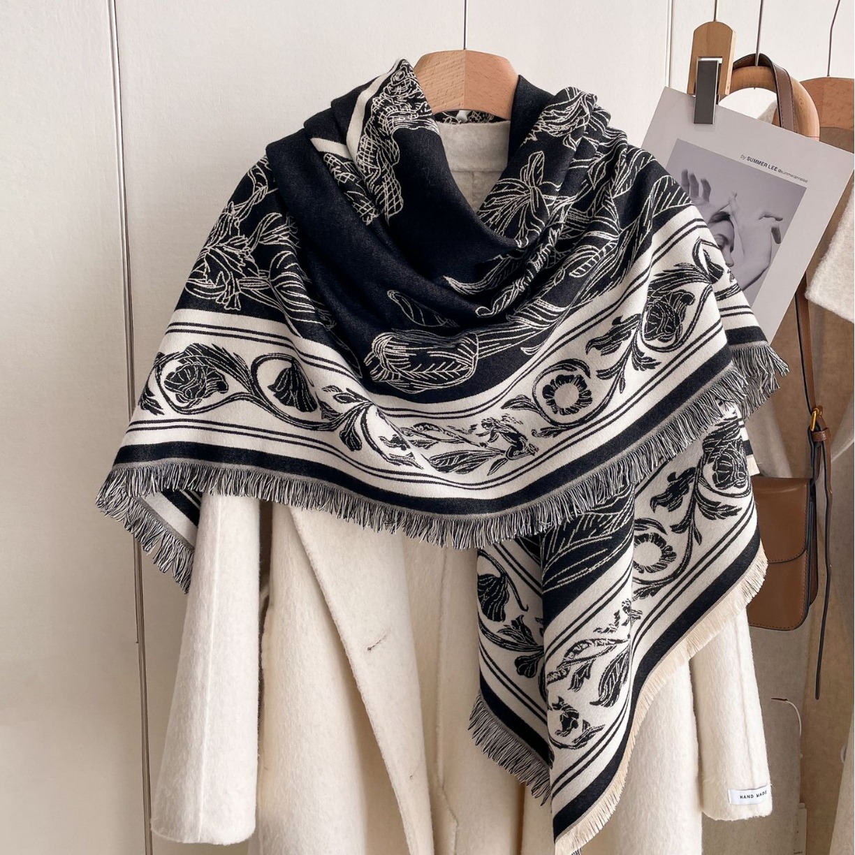 Impresión floral coreana toallas grandes engrosadas capa de decoración 2024 otoño y invierno doble cara imitación de cachemir abrigo abrigo