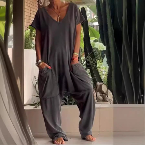 European and American-style summer women's independent online store: Solid-color V-neck oversized pocket low-rise straight-leg jumpsuit