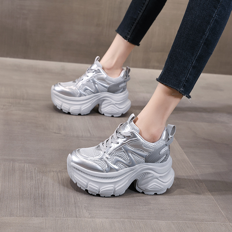 Giày sneaker nữ đế dày chunky mesh thoáng khí, tăng chiều cao bên trong — Màu trắng