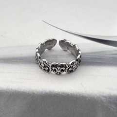 Personalized Korean Style Minimalist Vintage Iris Heart Retro Ring Versatile Elegant Heart-Shaped Ring