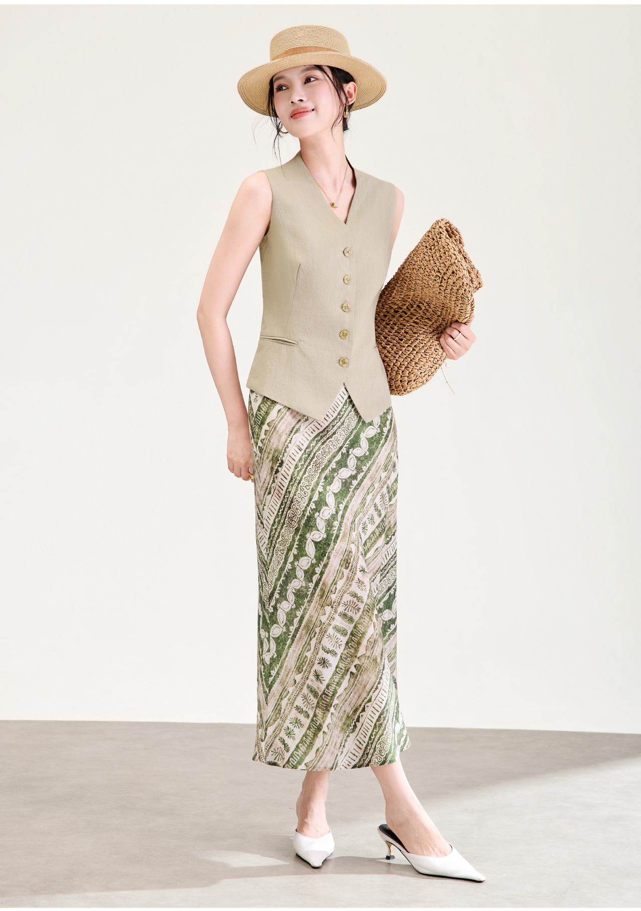 Bộ vest nữ gồm áo khoác và chân váy in họa tiết phong cách cổ điển — xanh lá cây chi tiết 5