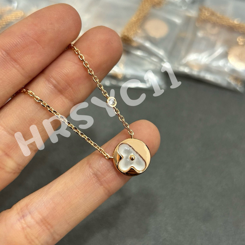 V金精工驴家四叶草项链女轻奢贝母菱形老花圆形锁骨链一件代发CNC|undefined
