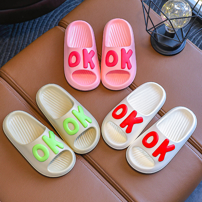 Zapatillas para padres e hijos mujeres de verano para hombres una familia de tres niñas de verano para baño de casa interior antideslizante zapatillas para niños de mediano tamaño