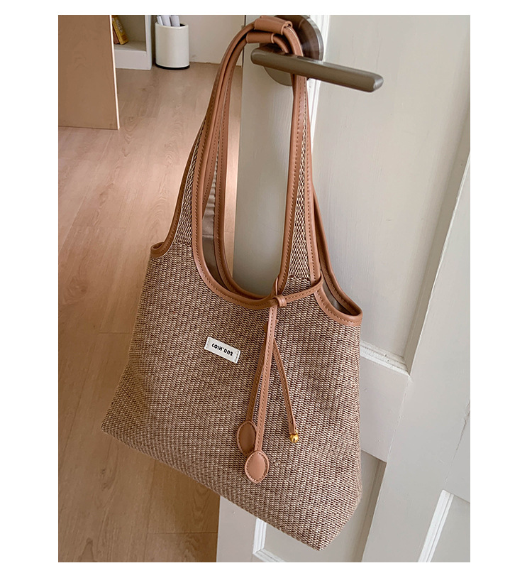 2025 Casual Commuter Tote bag, women's niche striped simple and fashionable hand-held shoulder bag, large-capacity underarm bag undefined