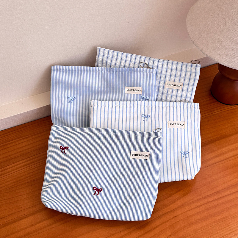 Small Fresh Cosmetic Bag, Large Capacity, Portable Skin Care Product Storage Bag, Travel Liner Bag, Makeup Bag, Toiletry Bag, Drop Shipping Small Fresh Cosmetic Bag, Large Capacity, Portable Skin Care Product Storage Bag, Travel Liner Bag, Makeup Bag, Toiletry Bag, Drop Shipping