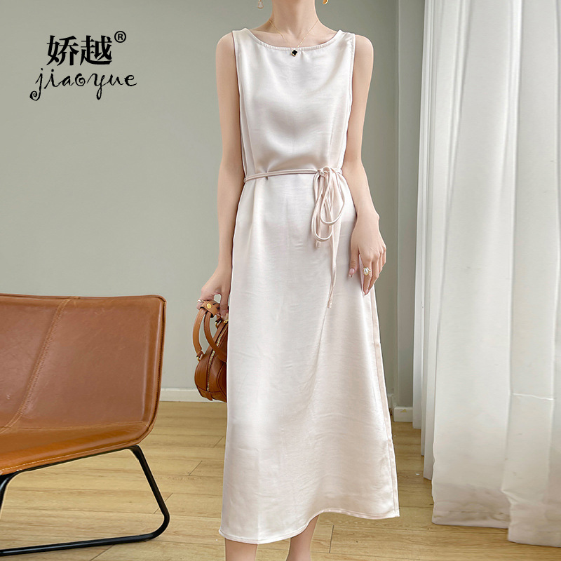 Elegant thin brace sleevless