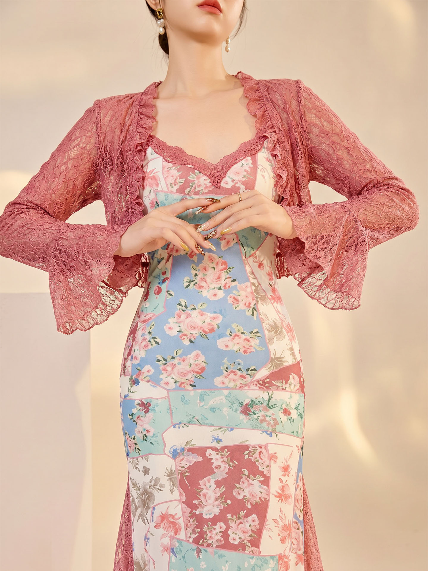 Bộ cardigan ren và váy đuôi cá thanh lịch phong cách lãng mạn — áo, bộ đồ, Trang phục Sling