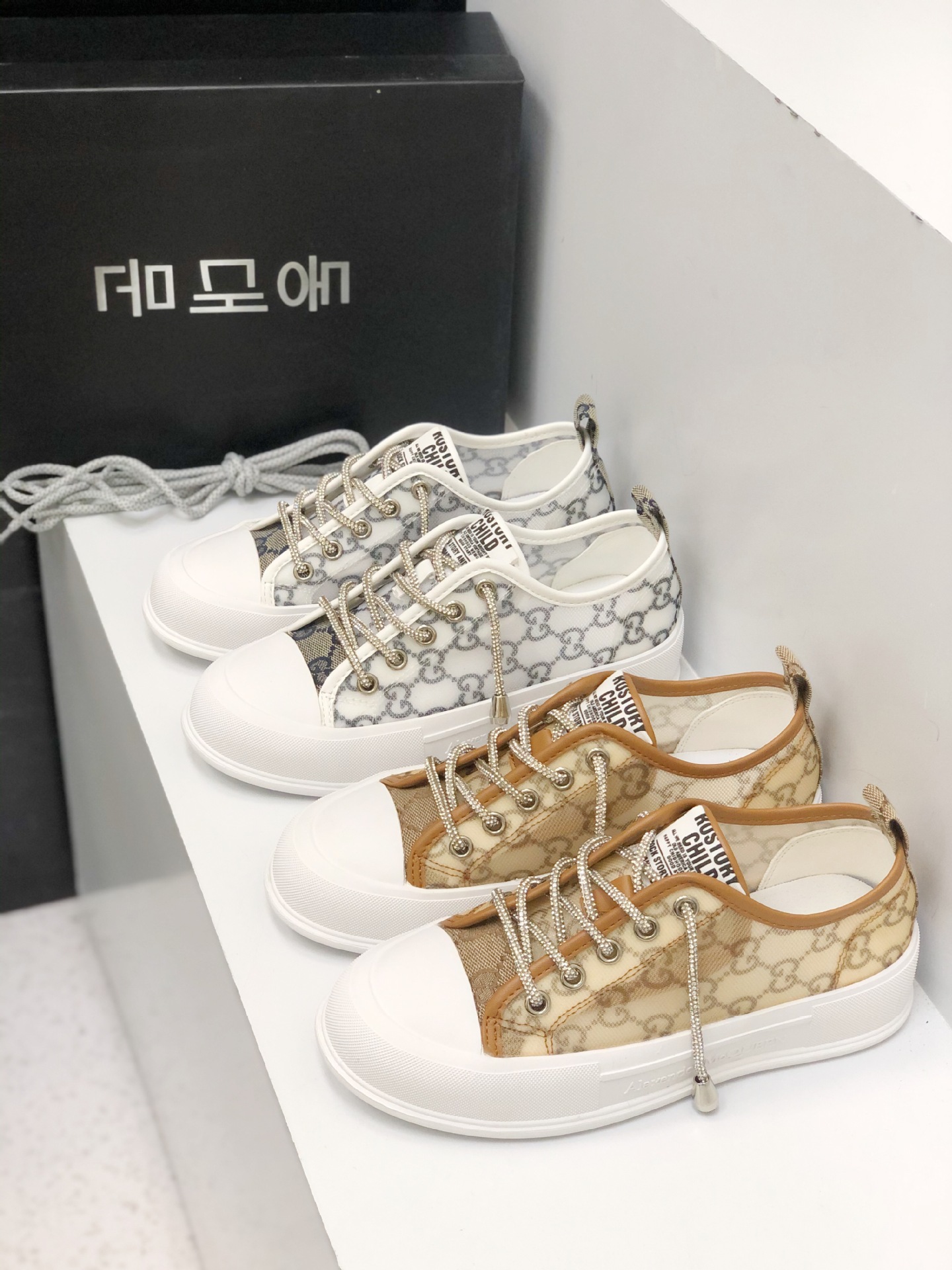 118 Thin Korean Edition Jacobs Rhinestone skate shoes ins Presbyopia Trend ventilation Spring and summer Flat bottom Casual shoes