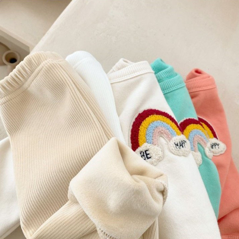 Estilo coreano ins suéter de los hombres y las mujeres engrosada ropa de otoño e invierno 0-2 años de edad Arco Iris bordado suéter de dibujos animados infantil traje de los niños