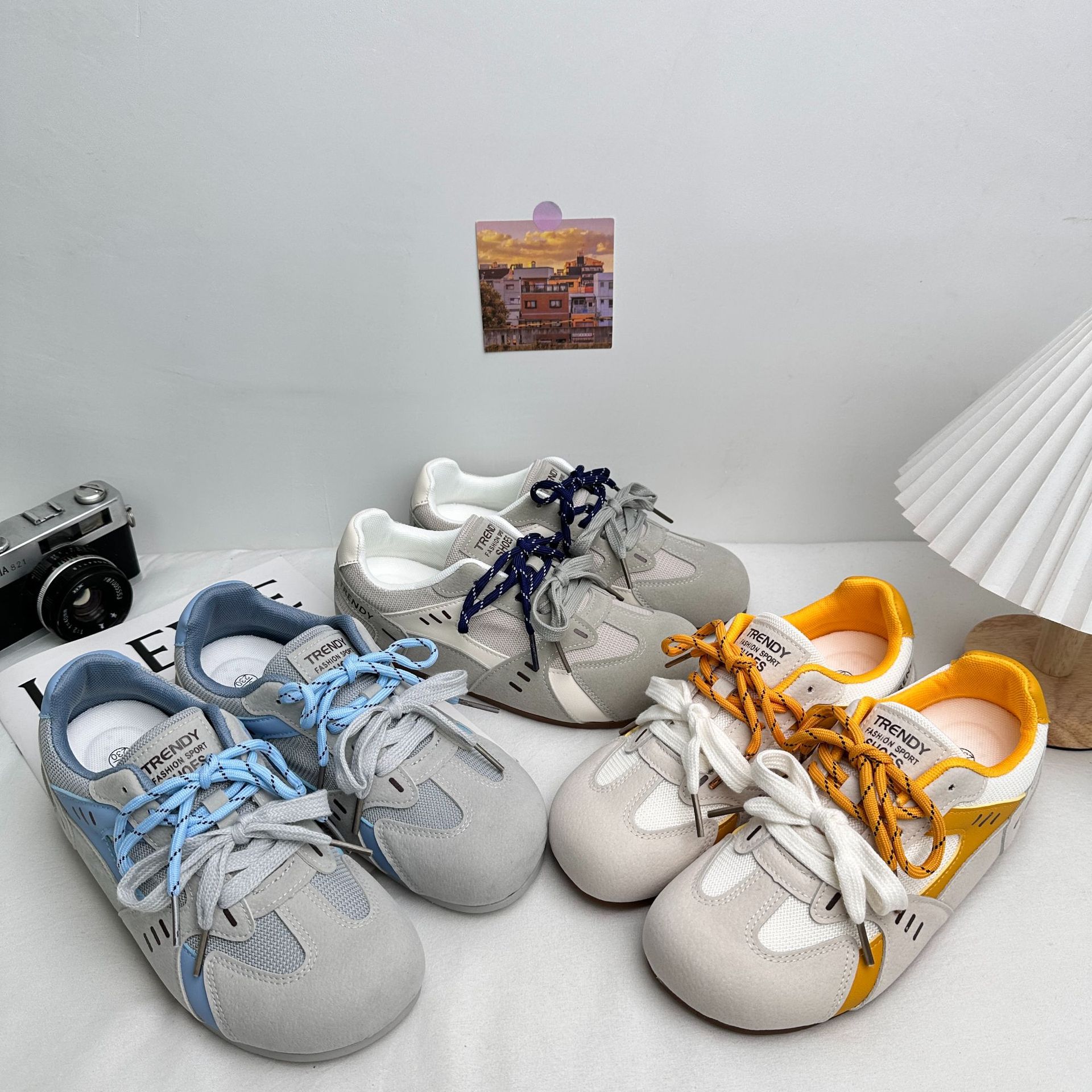 A9891 plantilla de látex/zapatos feos y lindos zapatos de deporte estilo Hong Kong zapatos de mujer 2025 nuevos zapatos de entrenamiento alemán casuales de nicho de estilo caliente de primavera