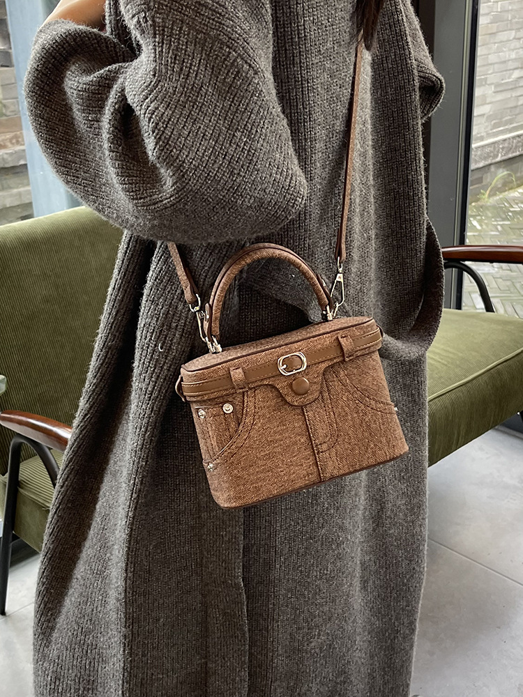 Bolso de tendencia transfronteriza para mujeres 2026 nuevo paquete de caja de textura extranjera nicho simple mochila pequeña bolsa cuadrada image 4
