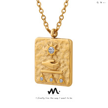 欧美古埃及浮雕手托太阳方牌吊坠镶嵌锆石项链钛钢镀18K金锁骨链