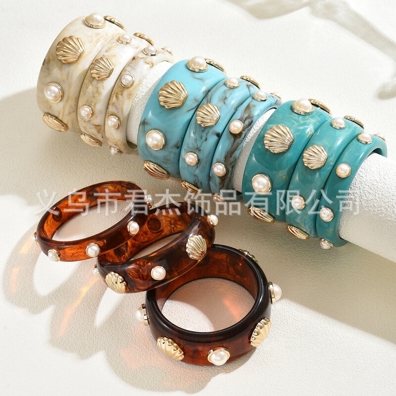 European and American fashion resin sticky pearl shell bracelet personality design sense large and medium small size bracelet jewelry wholesale