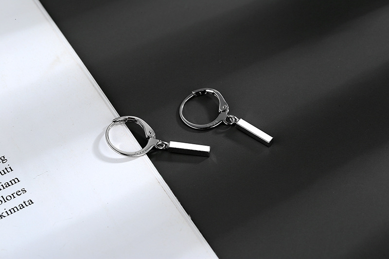1 Paar Einfacher Stil Quadrat Kupfer Quaste Überzug Versilbert Ohrringe display picture 1