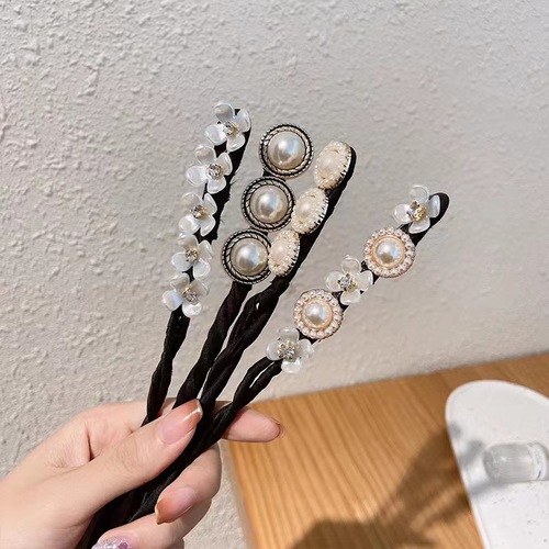  New Style Round Head Hairpin with Retro Chic, Influencer Lazy Person Pearl Petal Braid Hairstyle Hairpin