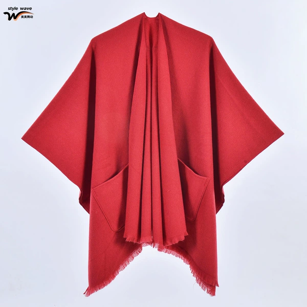 Pockets are single-color shawls with red