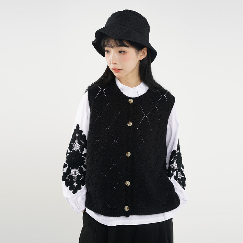 NANAKOR Autumn and Winter Women's Crewneck Stacked Knitted Cardigan Rhombus Sweater Vest Sleeveless Waistcoat Top