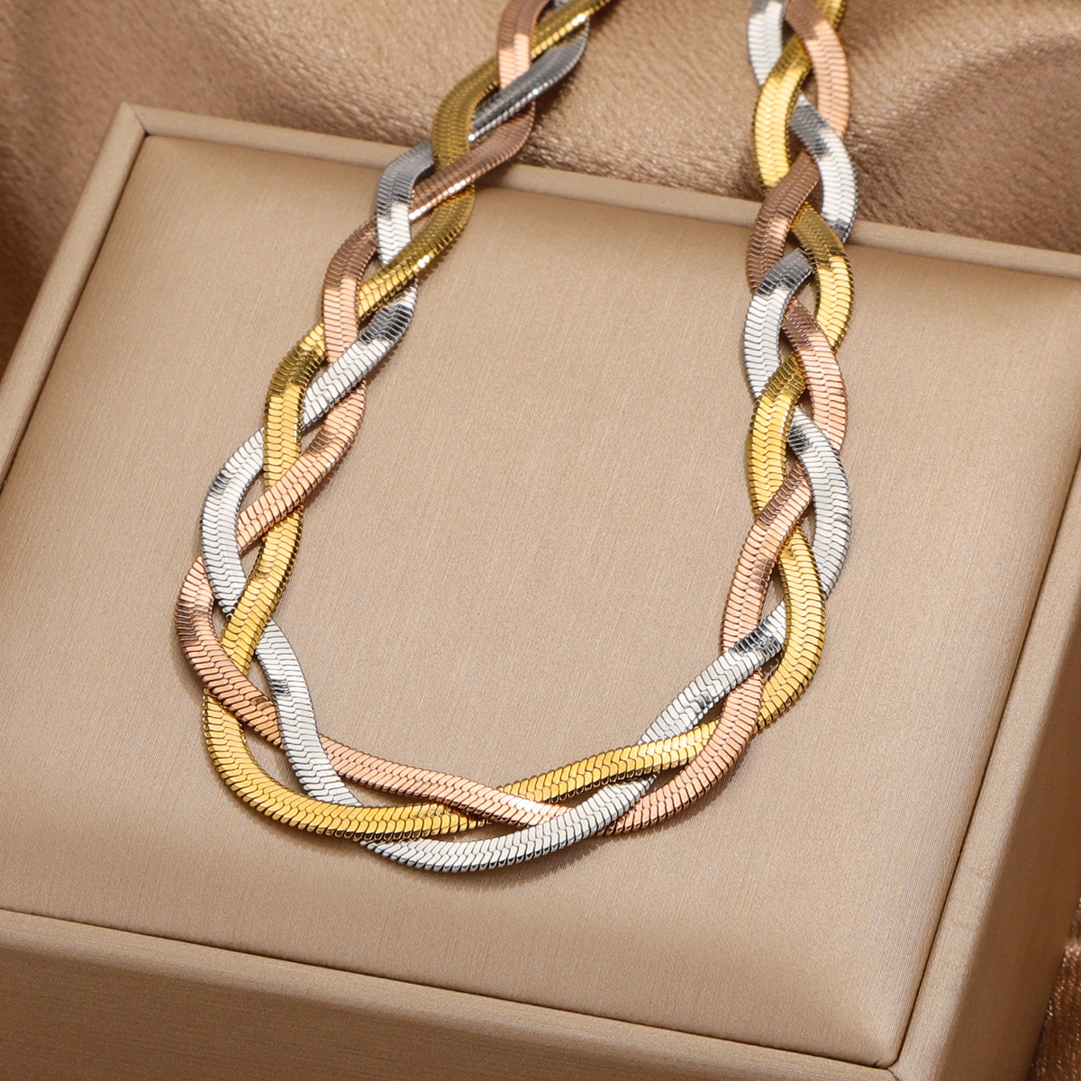 304 Stainless Steel Casual Simple Style Plating Braid Geometric Bracelets Necklace display picture 7
