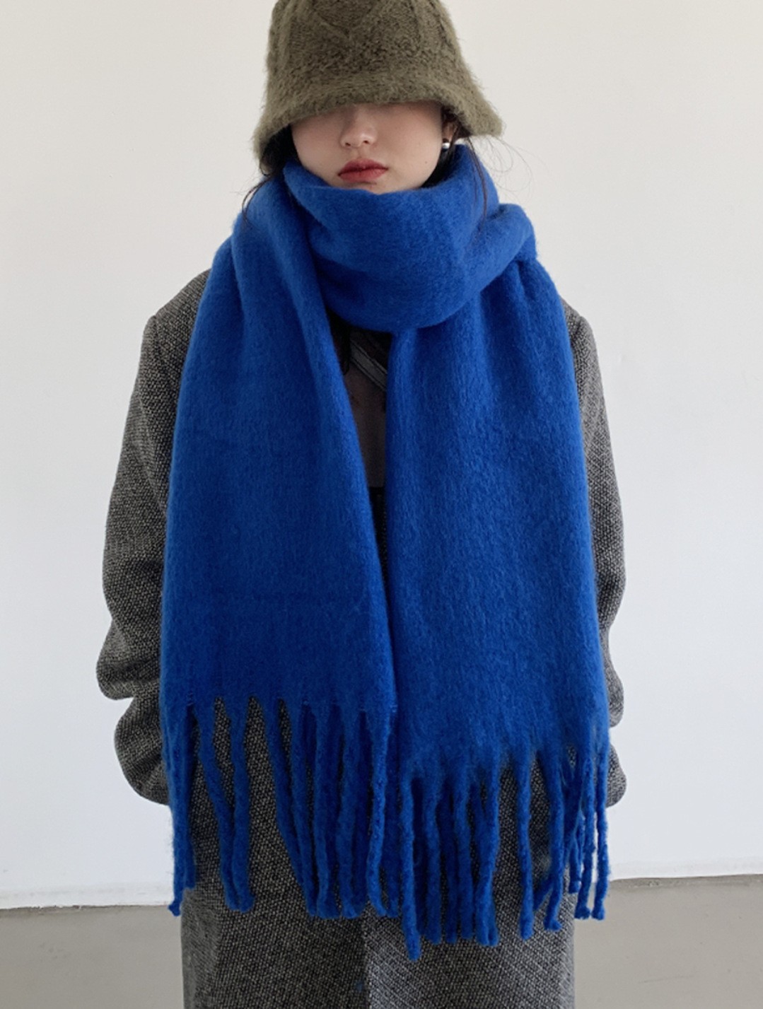 Neuer einfarbiger Mohairschal für Damen mit hochwertigem Tragegefühl und Winterwärme. Verdickter Wollpullover dick gestrickt_voghion.com