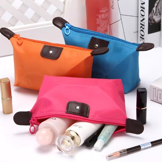 universal handheld cosmetic bag