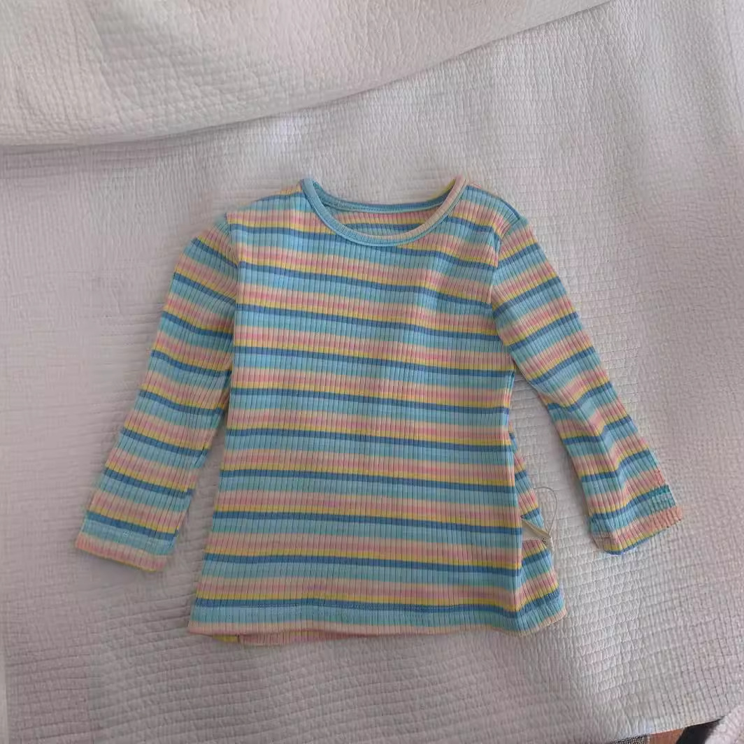 Ropa de salida para bebés, ropa de primavera, blusa de manga larga, ropa infantil, versión coreana, ropa infantil de primavera, blusa de fondo a rayas para niñas de primavera