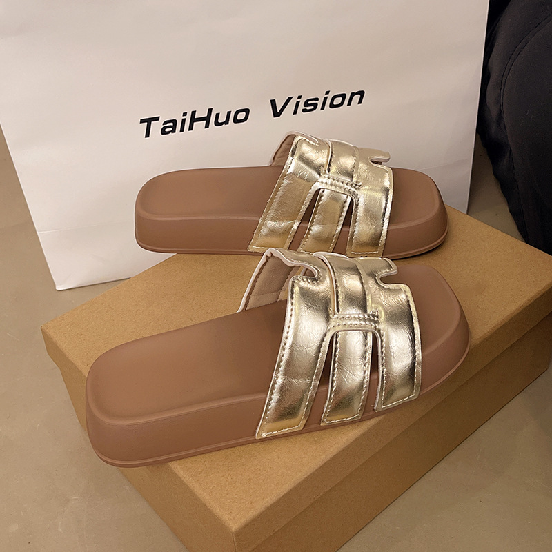 Birkenstock Slippers for Women's Summer Outer Wear 2025 New Style with Skirt, High-End Fashion Beach Vacation Slippers