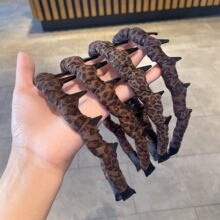 �����L���y��ˇ���ˎ��X�l��Ů2025�¿���B��^���߼��Еr�аl�