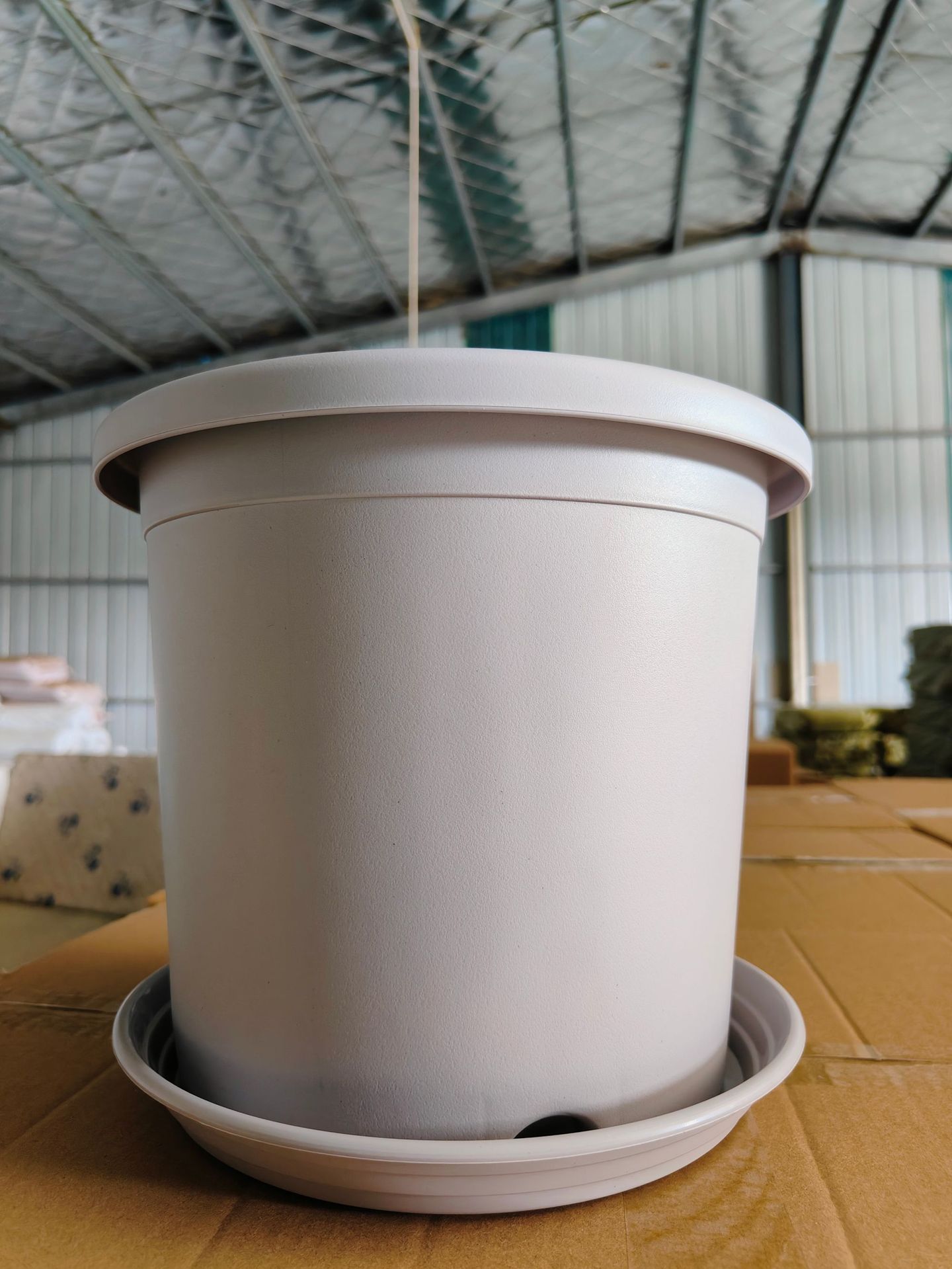 Gray white [recycling material] tray