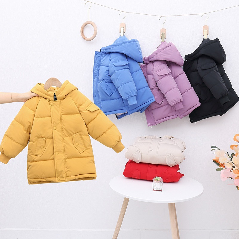 Abrigo acolchado de algodón para niños de invierno engrosado cálido de longitud media estilo occidental ropa para niños abrigo acolchado de algodón para niñas para niños medianos y pequeños
