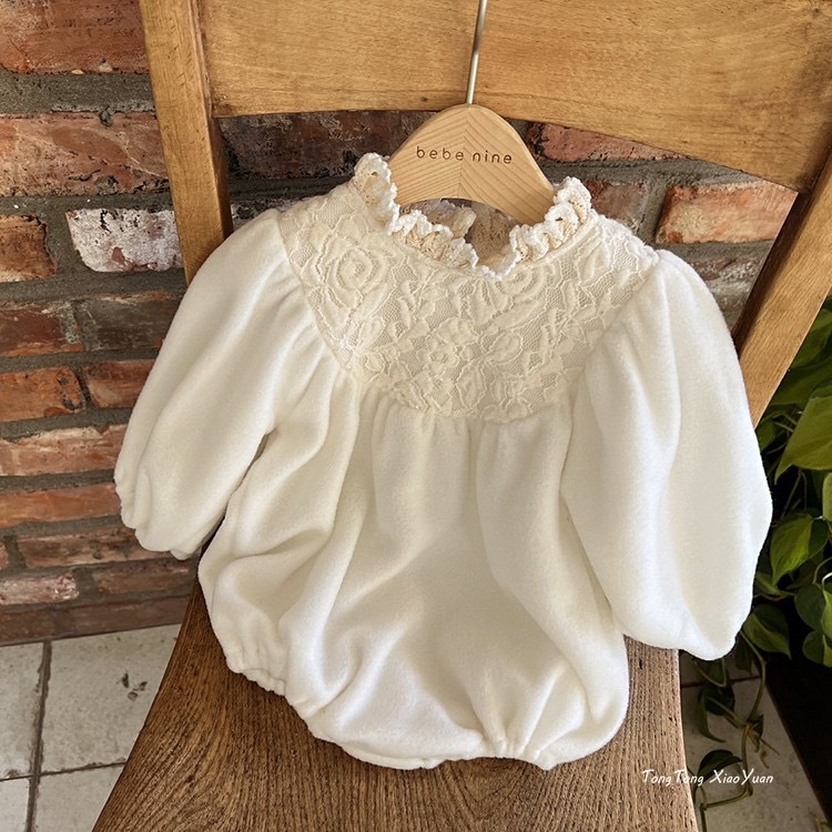 Mono de otoño para niñas con forro polar, ropa de otoño e invierno para bebés, ropa infantil estilo coreano, mono con cuello de encaje para bebés. image 3