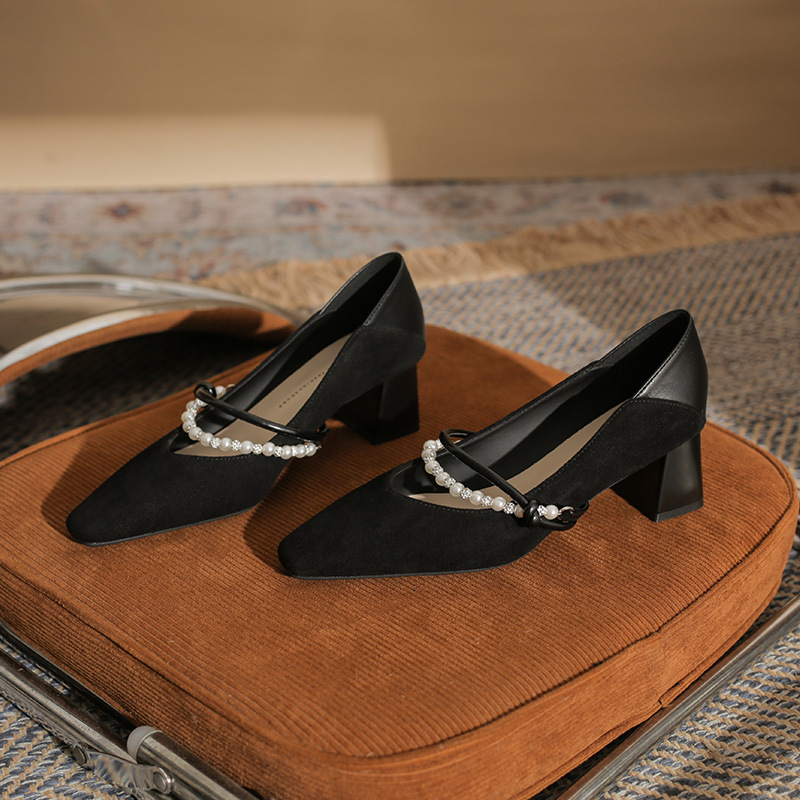 Elegante Damen Pumps Mit Perlenkette Und Bequemem Blockabsatz_voghion.com