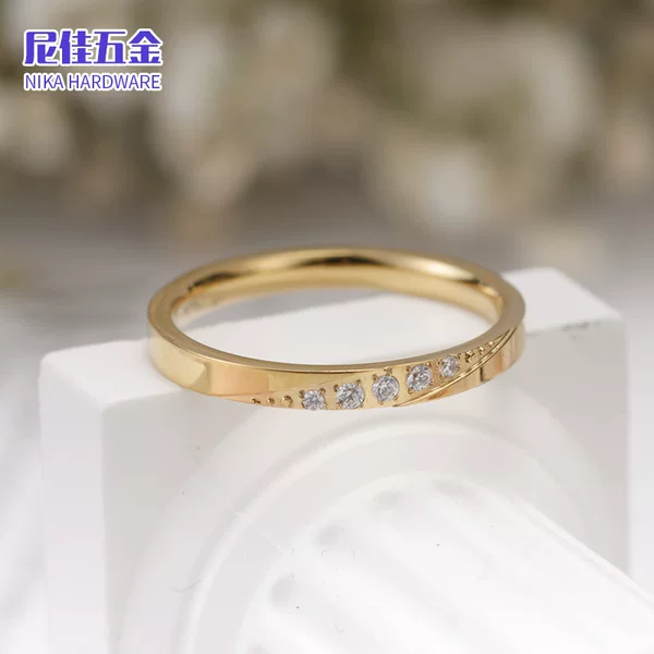 Beveled diamond ring female titanium steel gold plated non-fading New Korean style student simple ins fashion personalized index finger ring