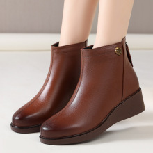 秋冬新款真皮女靴厚底坡跟中老年妈妈鞋牛皮马丁靴加绒保暖棉短靴