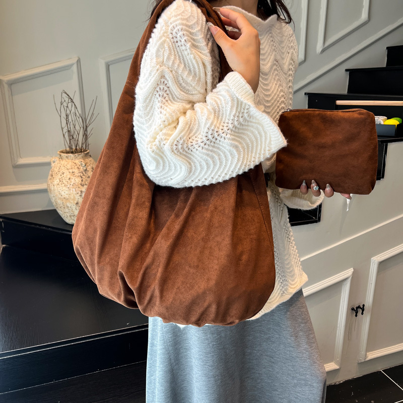 Cross-Border Retro Hobo Bag, Simple and Lazy Style, Personalized Deerskin Velvet Shoulder Armpit Bag, Fashionable and Versatile Commuter Bag Cross-Border Retro Hobo Bag, Simple and Lazy Style, Personalized Deerskin Velvet Shoulder Armpit Bag, Fashionable and Versatile Commuter Bag