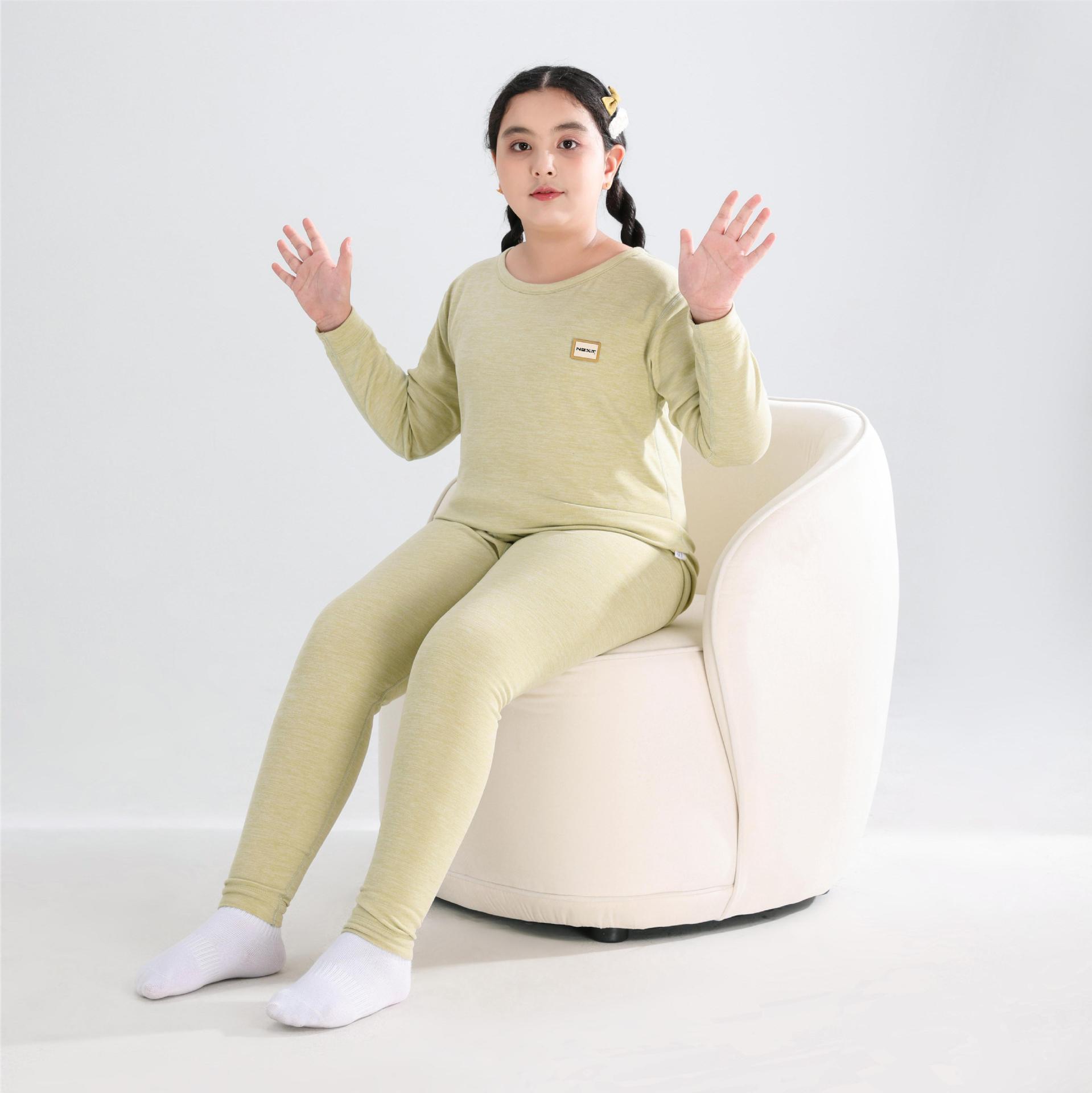 Pijama adolescente ropa de hogar para niños mayores para aumentar el peso de otoño y invierno lana seda grasa juego de pijamas calientes para niños